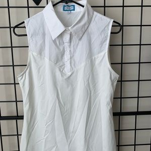 Sleeveless blouse